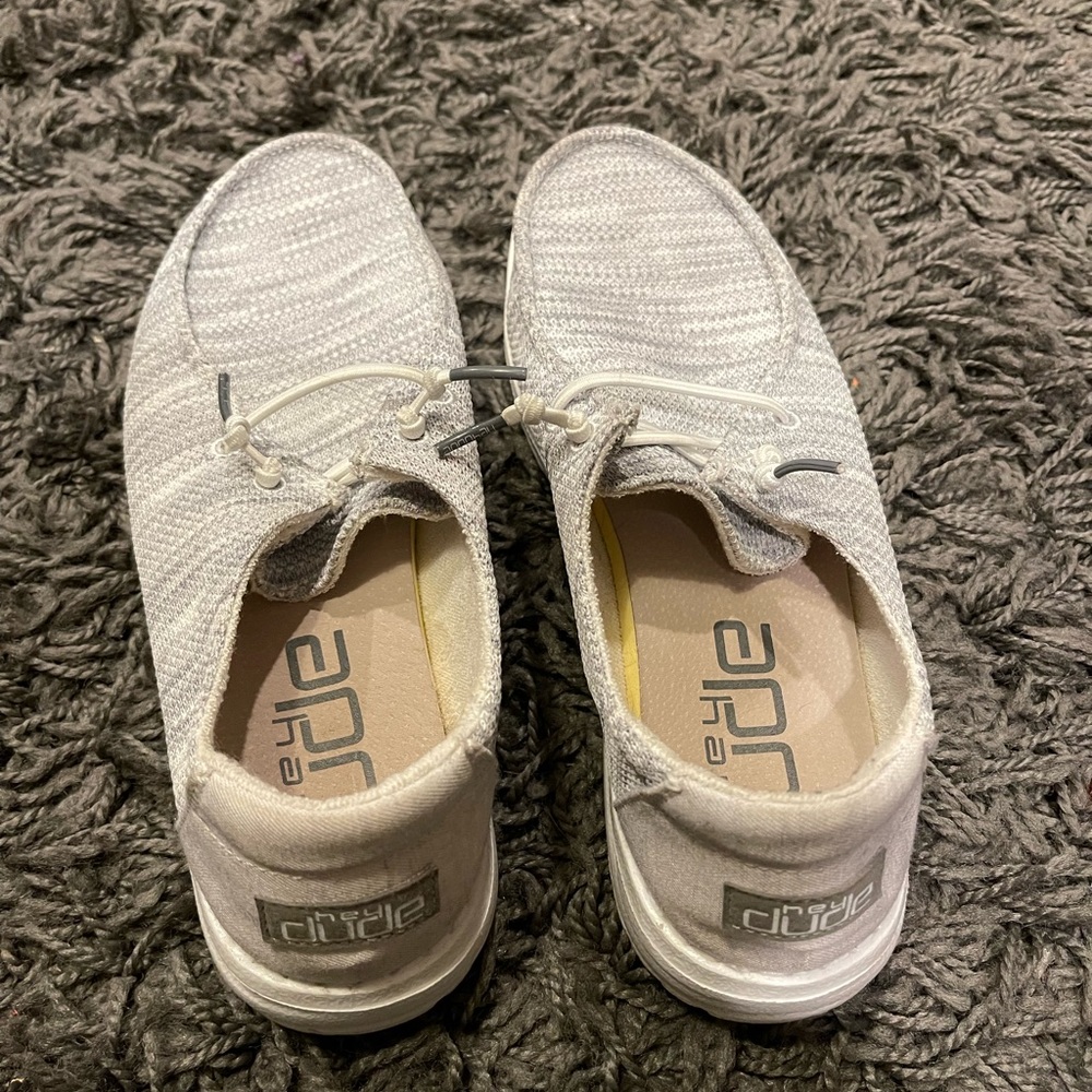 Barely worn womens hey dudes